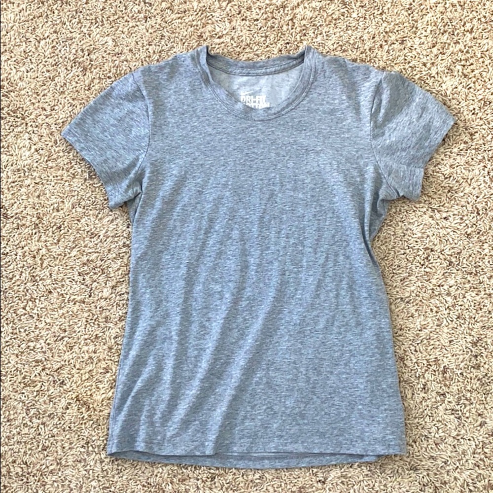 Nike Dri-Ft Tee - Size M